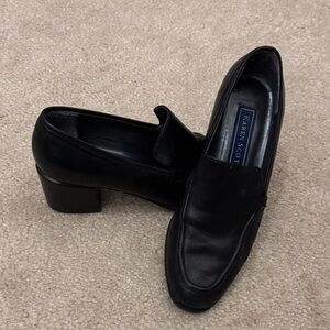 Karen Scott Classic Black 2” Block Heeled Leather Loafers - Size 8.5 M